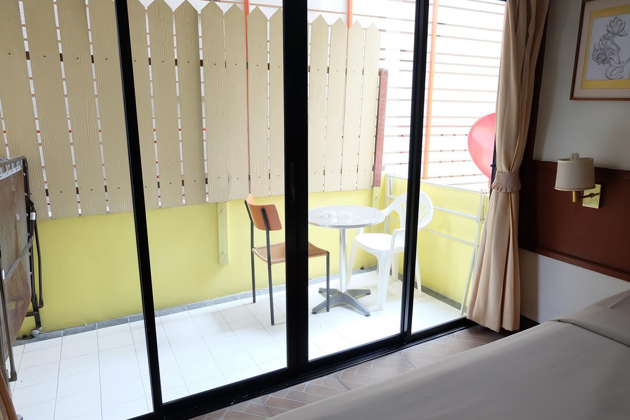 Kaneng Guesthouse HHQ Exterior foto