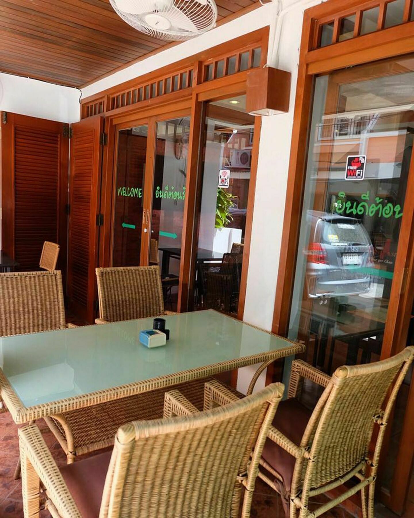 Kaneng Guesthouse HHQ Exterior foto